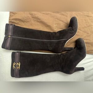Rare Gucci suede heels 37